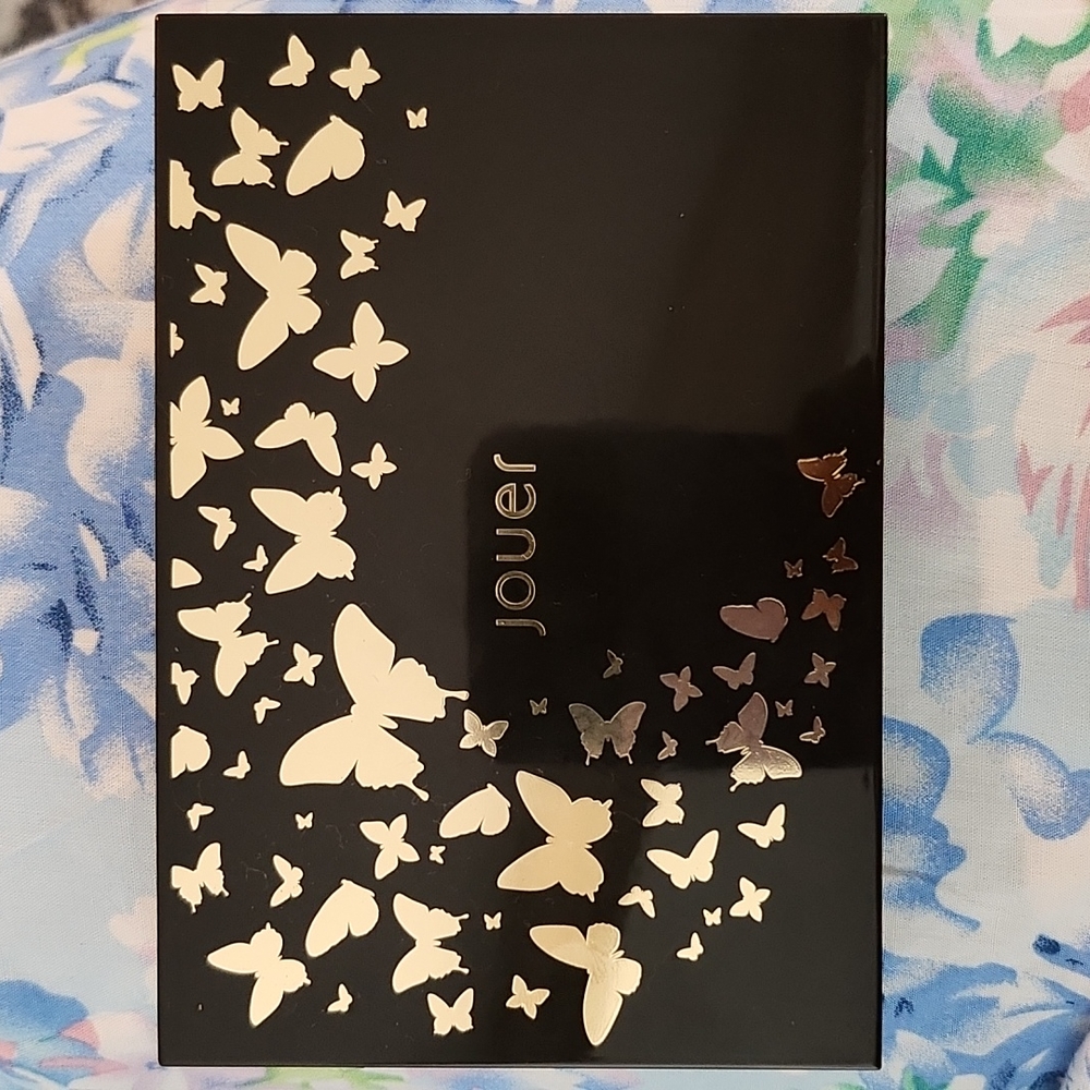 Jouer Cosmetics Metamorphosis Face and Eye Palette
